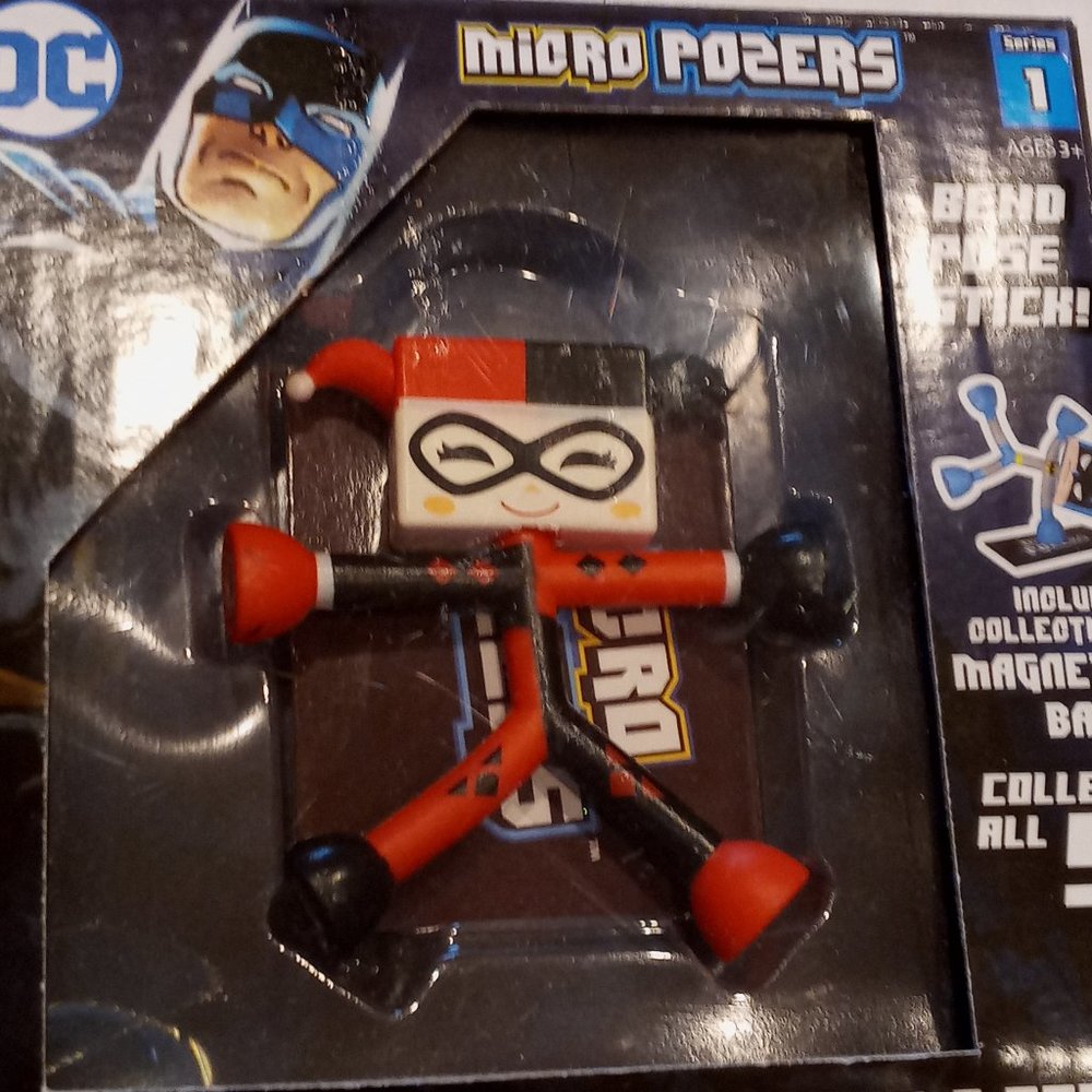*NEW* DC Comics Harley Quinn micro poser